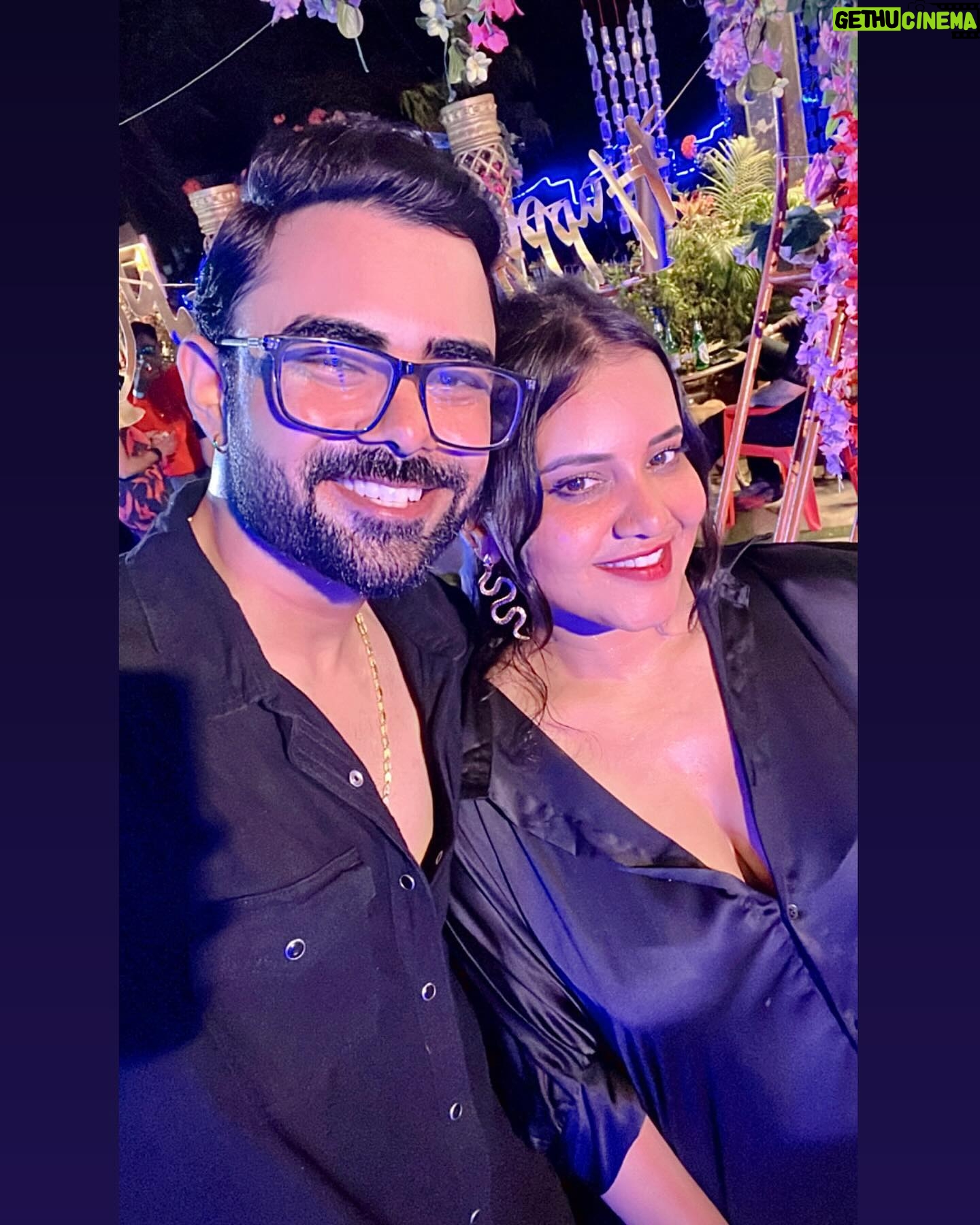 Priya Gamre Instagram - ❤️🫶🏻 . . @priyagamreefame @gamreepriya @luckkysaini95 . #priyagamre #luckysaini . . . . . . . . . #photooftheday #birthday #birthdaycake #birthphotography #celebration #dance #party #love #loveislove