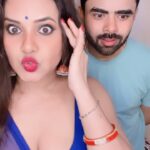 Priya Gamre Instagram - Wahi karo jo biwi kehti hai… 😍😂 #priyagamre #luckysaini