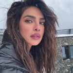 Priyanka Chopra Instagram - Oh to sojourn in Crans Montana even for a blink.. Can I please stay… @perfectmomentsports