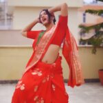 Priyanka Karki Instagram - This one’s for you @kekiadhikari 🦋💕 कति मीठो गीत 😊 @prakashsaput ji @samikshya_adhikari_55 baini ♥️ कति राम्रो choreography @mesunilchhetri ji♥️ All the best for Boksi Ko Ghar 😘 Thanks for the 🎥 @ayushmandsj ♥️