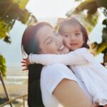 Priyanka Karki Instagram - Oh what a beautiful start to 2024 with my beautiful baby girls ♥️☺️ Warm sun, happy giggles, love and warmth 🦋 Its time for the next chapter and oh I can’t wait! Its going to be a great year ✨ Happy new year ♥️ #2024