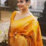 Priyanka Karki Instagram - 💛 📸 @ayushmandsj