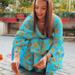Priyanka Karki Instagram - तिहारको हार्दिक मंगलमय शुभाकामना ⭐️ तिहारको मखमली मौलाए जस्तै हजुरहरुको जीवनमा सफलताको बीज, जीतको मुना अनी हर्षहुल्लासको फूल फूलोस। 🤍🌙♥️