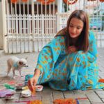 Priyanka Karki Instagram - तिहारको हार्दिक मंगलमय शुभाकामना ⭐️ तिहारको मखमली मौलाए जस्तै हजुरहरुको जीवनमा सफलताको बीज, जीतको मुना अनी हर्षहुल्लासको फूल फूलोस। 🤍🌙♥️