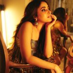 Priyanka Mohan Instagram – 24k magic in the air 🎷🎶 

Styling : @openhousestudio.in
Outfit : @kanganatrehanofficial
Jewellery : @amrapalijewels
Style Team : @prarthanasrinivasaraja
@mithra_kandhaswaami
@the__illusion
Hair : @marcepedrozo
Make up : @rivieralynn
Photo :  @thehouseofpixels