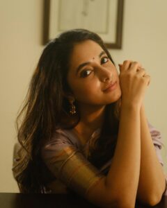 Priyanka Mohan Instagram - 🪻🪻🪻