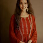 Priyanka N. K. Instagram – ♥️

Clicked by @frames_of_ram 
Elegant outfit from @styl_chennai