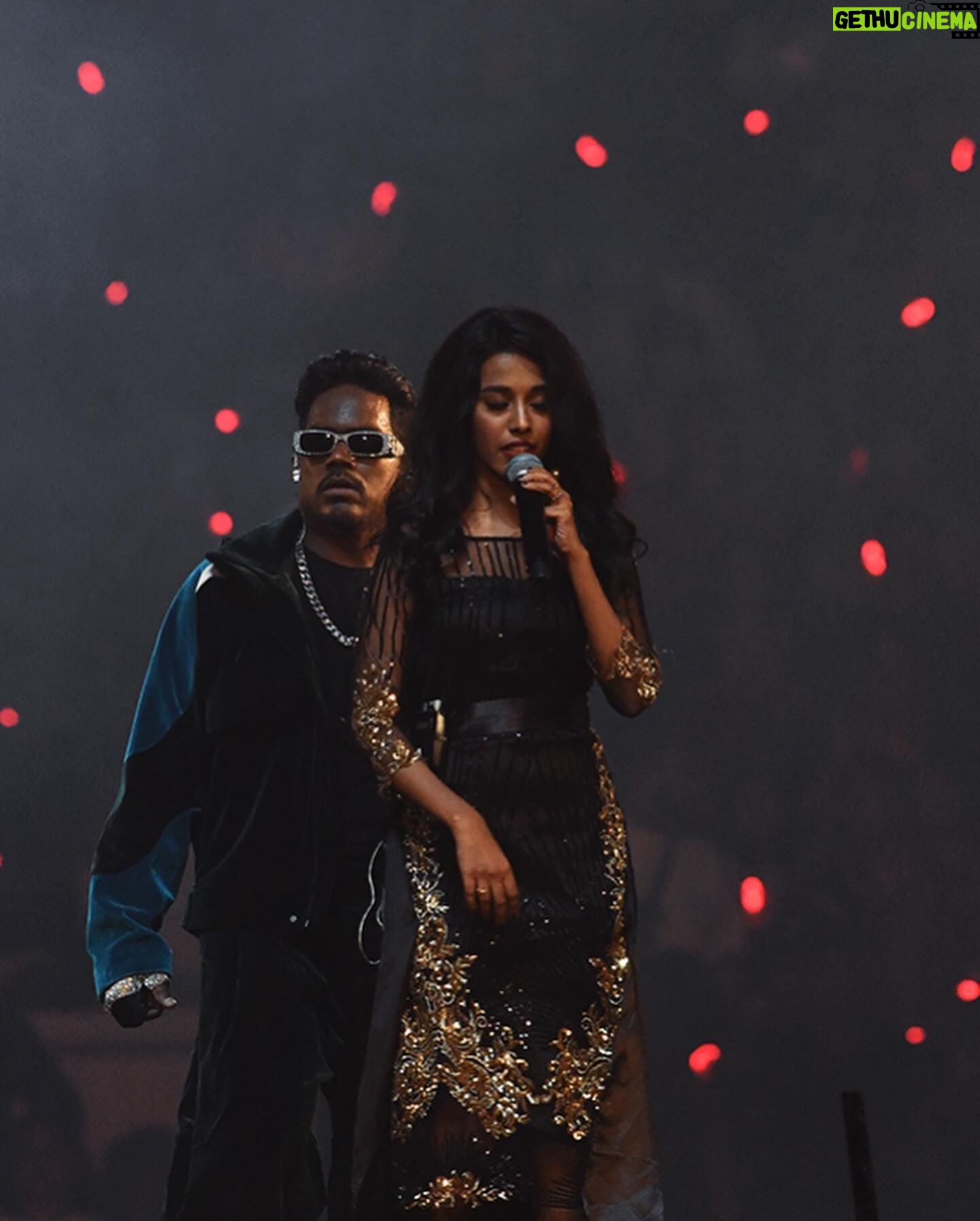 Priyanka N. K. Instagram - What I enjoy doing the most❤️ Thank you @itsyuvan sir for yet another amazing show! Thank you singapore, you guys are awesome 🥳 Costume 1 designed by @harshaahashtag Costume 2 from @styl_chennai Special thanks to @zafroonnizar Ma’am @u1recordsoffl