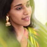 Priyanka N. K. Instagram - A song that still rules.. Mannipaaya! . . Keys- @allanpreetham Video - @sanjaysooriya . Original song composed by @arrahman sir and sung by @shreyaghoshal ji! . . @joshapp.tamil #reels #reelitfeelit #reel #reelsindia #instagood #music #love #tamilsongs #2021 #reelsinstagram