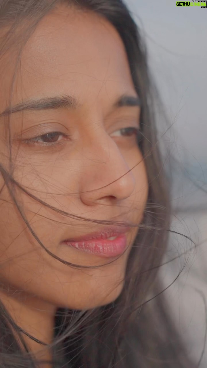 Priyanka N. K. Instagram - Always in awe of this humming! Thank you @arrahman sir for giving us this gem of a song❤️ . Got to do an impromptu shoot during the ferry ride by @desuban anna. Loving the cuts😄 . Special thanks to the super talented @__hari__ for the beautiful mix😄 #arr #arrahman #priyankank #music #musician #love #2023 #travel