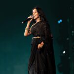 Priyanka N. K. Instagram - Mind melting performance by @priyankank #NeeyeOli @making_moments.in @musicsanthosh #santhoshnarayanan #neeyeoli #musicconcert #chennai #liveconcert #musician