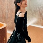 Puff Kuo Instagram - 💐 👜 @givenchy #givenchyfamily
