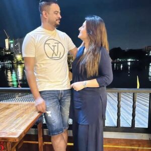 Purnima Instagram - Alhamdulillah 😇
We 💙🤍❤️
