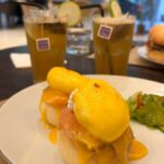 Purnima Instagram – Thanks @comptoirsrichard_bd 🙏🏼😊
#salmoneggsbenedict #doubleshotespresso #cozyplace #icedteas 😌
