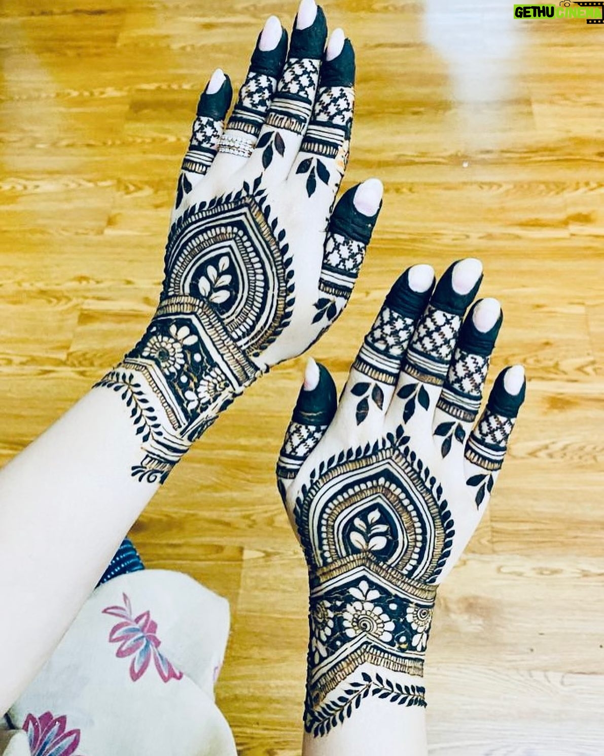 Purnima - 67.6K Likes - Eid Mubarak 2023
#eiduladha2023 #mehendi #eidmubarak #eidvibes✨ #alhamdulillah 🤲🏼
Mehendi credit- Thanks a lot @mehendi_by_tahamina