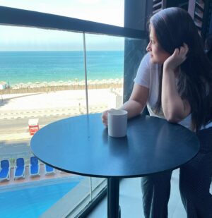 Purnima Instagram - Wishing you a happy and healthy 2️⃣0️⃣2️⃣2️⃣🪄