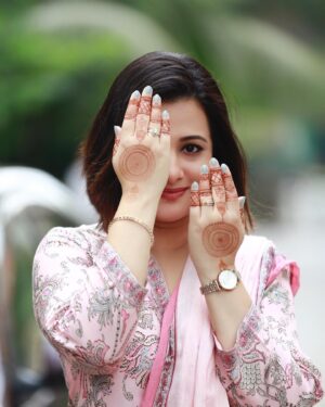 Purnima Instagram - Eid_ul_fitr 2023🌙⭐️✨🕌🤲🏼

Eid_day_ 1️⃣

 #EidMubarakEveryone 

#alhamdulillah__الحمد__لله 

#mashaallahماشاءالله 

Mehedi - @mehendi_by_tahamina