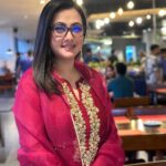 Purnima Instagram – Does this color look good on me? 😎🤓😜