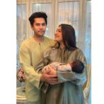 Puteri Aishah Instagram - Cannot go out so ambik gambar dlm rumah je lah. Selamat Hari Raya Aidilfitri guys 🌙✨