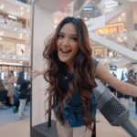 Puteri Aishah Instagram - Dyson Airstrait dah masuk Malaysia guys! Bestnya dapat tengok and try haritu 😍 i LoVe Dyson Airstrait so muchhh!! ✨🤎 @dyson_my ##DysonAirstrait #DysonMY Outfit @whattowearmalaysia