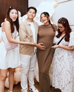 Puteri Aishah Instagram - gender reveal #babyPF 🩵
