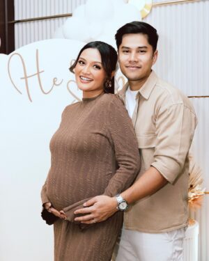 Puteri Aishah Instagram - gender reveal #babyPF 🩵