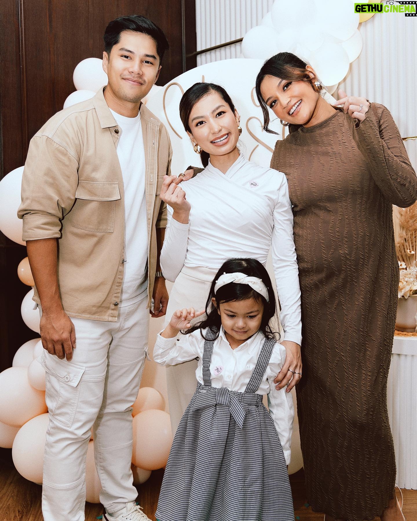 Puteri Aishah - 27.7K Likes - gender reveal #babyPF 🩵