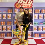 Puteri Aishah Instagram – tadi pergi @asly.official grocery 💫 saja shopping2 sikit 😛 congratulations @yayazahir @arrizazim and team Asly! so creative and baju cantik2, mug cantik2 aahhh love 😻 Pastu ada Yunaa 😻