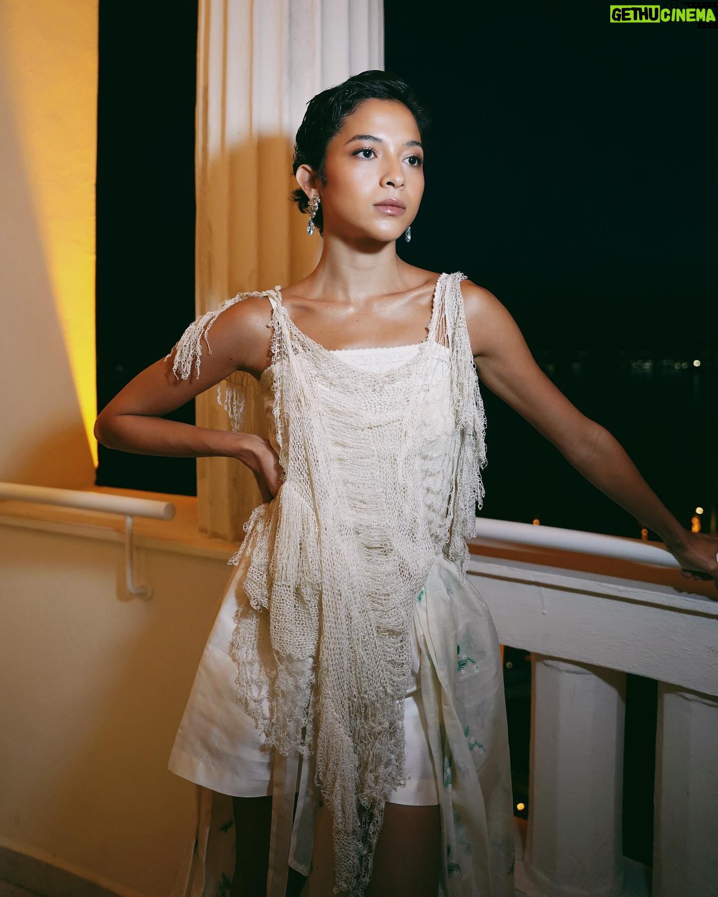 Putri Marino Instagram - One fine night di Cannes. Styled by @hagaipakan @didibudiardjo @tuloladesigns Make up @vagueskin @lorealparis Photo @yestianovira