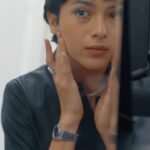Putri Marino Instagram - Melihat momen persiapan @putrimarino pergi ke Cannes Film Festival 2023 bersama @lorealparis. Lihat juga rutinitas sang aktris dalam menjalani kesehariannya dari mulai saat terbangun dari tidur, berbincang seputar peran wanita di industri perfilman dengan Harper’s Bazaar Indonesia, hingga momen Putri melakukan fitting gaun yang akan ia kenakan di karpet merah bersama desainer @hiantjen. Ikuti perjalanannya selengkapnya di YouTube Harper’s Bazaar Indonesia. ✨ Portfolio: Videographer: @wellydosen Fashion Editor: @astriddbestari Digital Editor: @sadini Makeup: @vagueskin Hair: @krisna_endi Wardrobe: @lilybysally, @_kerokoo, @masshiroandco Accessories: @bulgari Location: @ritzcarltonjakarta & @hiantjen Asst. Videographer: @dikiarsandii #PutriMarino #LorealParis