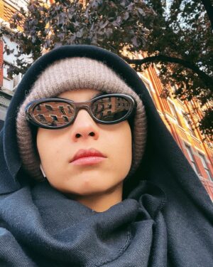Putri Marino Instagram - New york. Kamu dingin.
