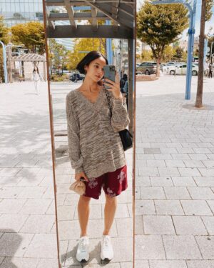 Putri Marino Instagram - Terlalu banyak kaca bertebaran di seoul.