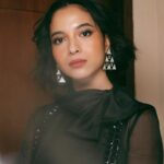 Putri Marino Instagram - 🧡🧡🧡 Styled by @hagaipakan @chanelofficial @time.international Make up @editwithmakeup Hair @krisna_endi Photo @yestianovira