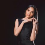 Putri Marino Instagram - Beberapa BTS untuk @lorealparis 😌🧡 @vagueskin @ranggayusuf @yoland_handoko Photo @xrifaldi
