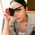 Putri Marino Instagram - Mungkin salah satu yang paling favorite wanginya ini sihhh… Love Potions nya @id.oriflame 😌 manis dan hangat…dan selalu bikin jadi inget seseorang yang kita sayang… Siapa yang suka juga sama parfum ini? 😌🧡 #ReachYourHappyPlace #OriflameOnMe