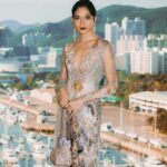 Putri Marino Instagram - Kebaya untuk Busan 🍂 Styled by @hagaipakan @saptodjojokartiko @iwantirta_batik @tuloladesigns Make up by @astridsambudiono Hair by @nathasaagnes Photo by @armanfebryan