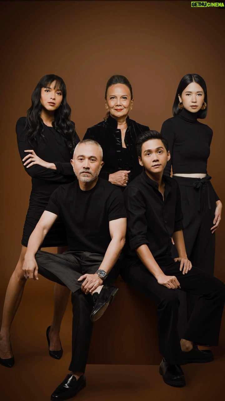 Putri Marino Instagram - Inilah kelima Duta FFI 2023! Chicco Kurniawan, Putri Marino, Laura Basuki, Lukman Sardi, dan Christine Hakim. Selaras dengan tema umum Festival Film Indonesia tahun ini, yaitu PIALA CITRA, kelima Duta adalah perwakilan aktris dan aktor yang telah meraih Piala Citra. Mereka juga merepresentasikan sineas Indonesia yang semangat berkarya dan terus mengukir prestasi, demi industri perfilman Indonesia yang lebih gemilang. #FestivalFilmIndonesia2023 #PialaCitra2023 #FFI202