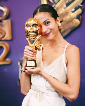 Putri Marino Instagram - Terima kasih @imaawards untuk apresiasinya🧡🍂