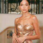Putri Marino Instagram - This look. Thank you for my glam team @lorealparis @vagueskin @yoland_handoko 🧡🧡🧡 @totonthelabel @mistertoton @yoland_handoko Photo @yestianovira