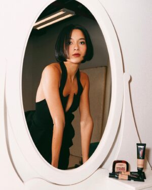 Putri Marino Instagram - Masih belum bisa move on sama look photoshoot kemarin pakai produknya @lorealparis 💜

#worthformyface #lorealparismakeupid #worthit