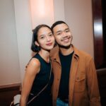 Putri Marino Instagram - Kakak adik yg absurd 🤸🏽‍♀️ Diphotoin @armanfebryan
