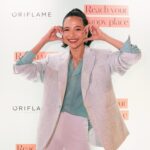 Putri Marino Instagram - Bergabung bersama keluarga baru @id.oriflame Fragrance🧡 Photo @yestianovira