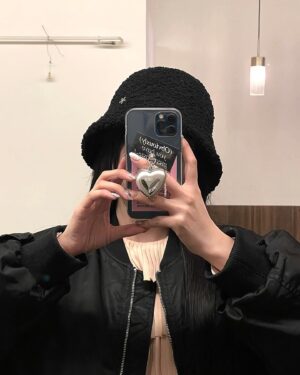Qri Instagram - 엄 훠, 예 쁘 자 나..📱🪩 ゚゚゚̥̥̊ ✧₊🤍ྀི ♡゚゚゚̥̥̊