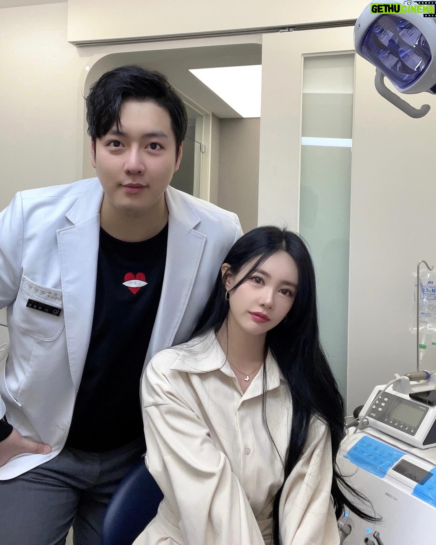 Qri Instagram - @lucid_dental_clinic π¦·β¨ κ°λ¨ 루μλμμ νλλ μ μνκ² μ€μΌμΌλ§ λ°μμ΄μ :) μ λ€μμ μμ₯λ λμ°μμ£ μγ°οΈ νμΈμ πμμΈνΉλ³μ κ°λ¨κ΅¬ λ
Όνλ‘111κΈΈ 3, 1μΈ΅ μΈμ£Όμ 2λ² μΆκ΅¬ λ°λ‘ μ 건물 #루μλμΉκ³Ό