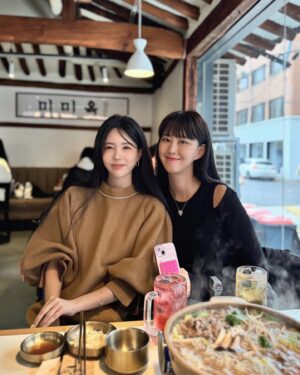 Qri Instagram - 소담정찬 x 미미옥 🍲🥬🥩🥢️🌸