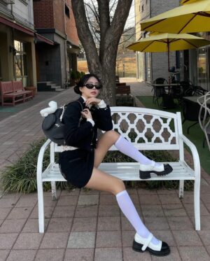 Qri Instagram - 날이 따뜻해지니 가벼운 셋업 입기 너뮤 조아 
이번 주 반응 터진 오오티디 @nastyfancy_official 👽٭⋰˚ପଓ

#NASTYFANCYCLUB #네스티팬시클럽 #nastyfancy_cluber #긱시크브랜드