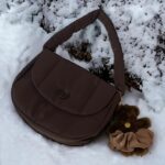 Qri Instagram – 몽곰이 스커트를 찾습니다..🐻🩲👜