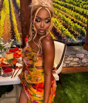 Quad Webb Instagram - Baby “the people” are confused about #married2med season 10 reunion theme. Is it Prom or Pick A Flower? Let me give you a hint; Miss Quad is always in full Bloom 🌸💋
