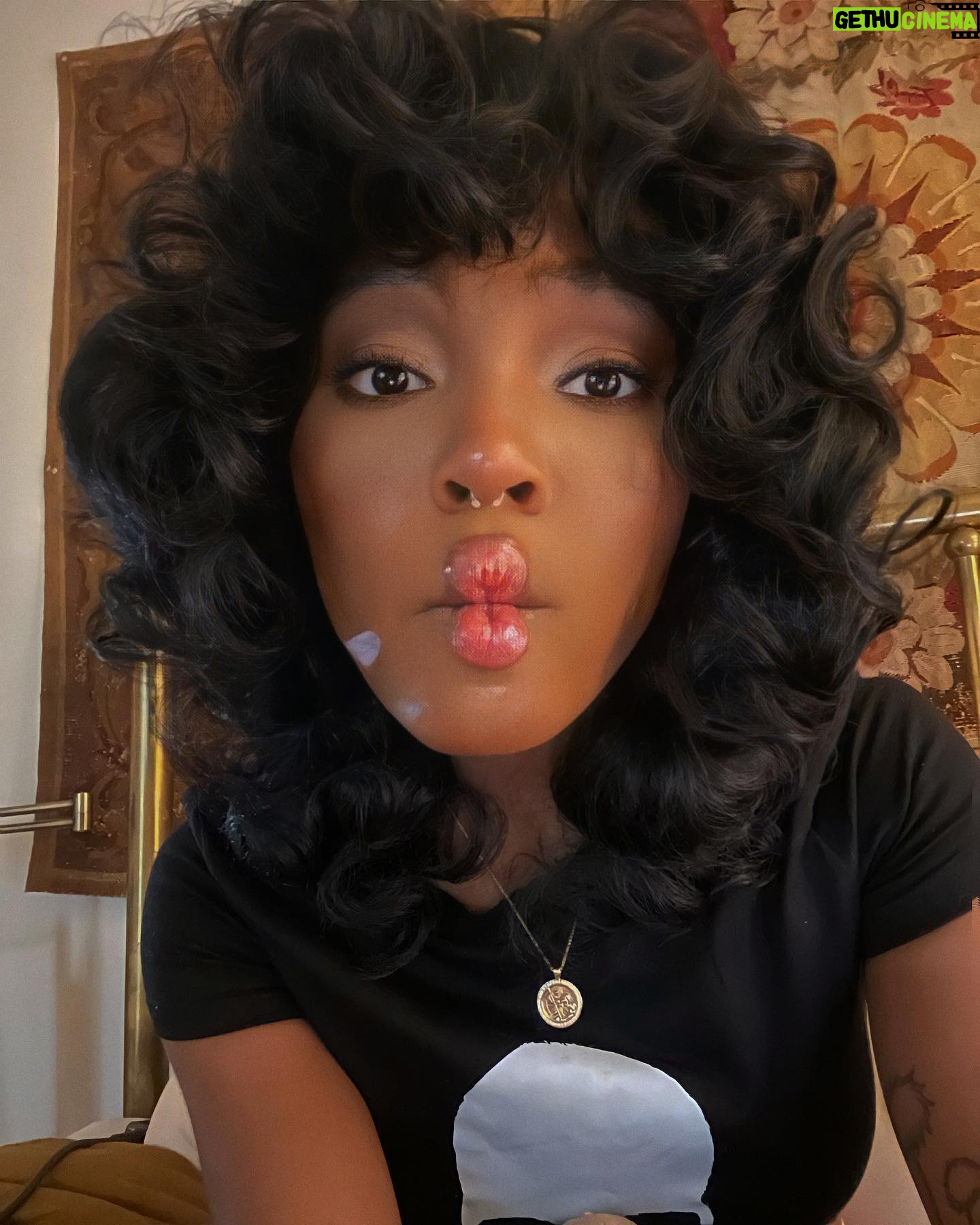Quen Blackwell Instagram - NEW HAIR NEW BITC-