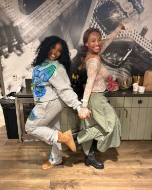 Quen Blackwell Instagram - IT’S TWIN NEM (sza)

your show was incredible and I am so greatful to know such an amazing person like you. I love you and I admire you.
